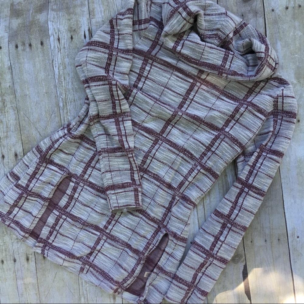 The limited Small sweater